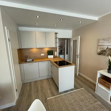 Kuestenbude Duenengras * Grömitz